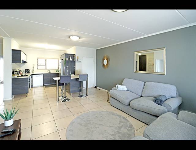 2 BEDROOM APARTMENT FOR SALE IN GREENSTONE HILL